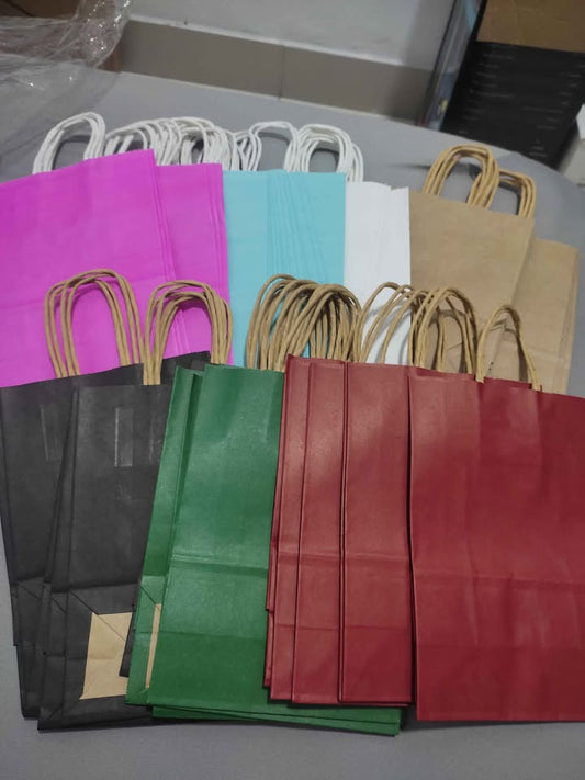 Bolsas de papel kraft multicolor (40 unidades) – Ecológicas y coloridas | Mundo Ofertas CR