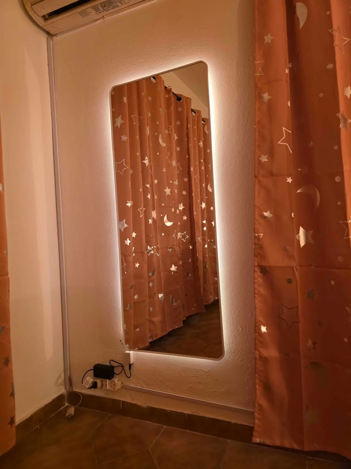Sienna Espejo Luminoso Personalizado con Iluminación LED | Mundo Ofertas CR