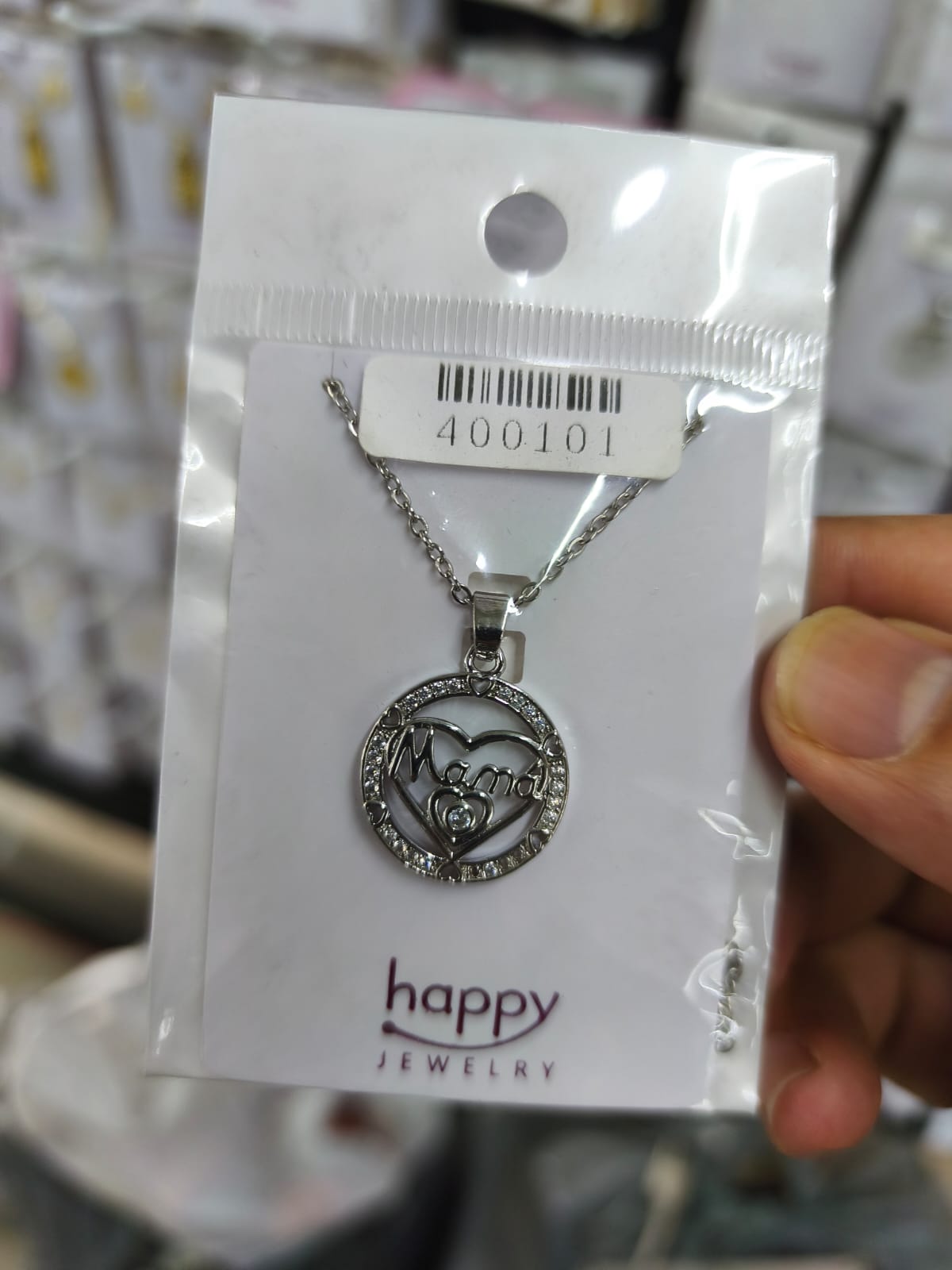 Collar con Dije – Elegante y listo para regalar